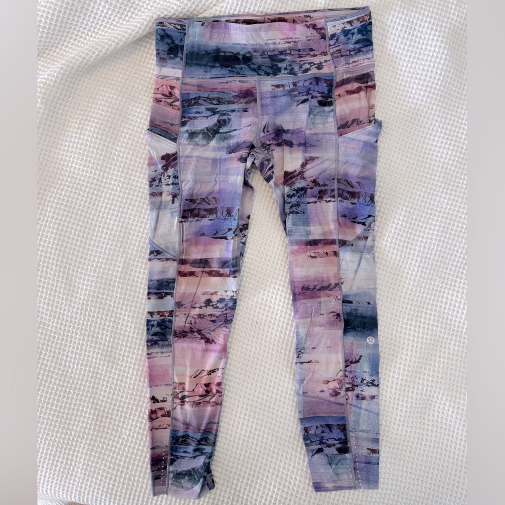 Lululemon Sunrise Silhouette - Fast and Free high rise tight 25” size 10